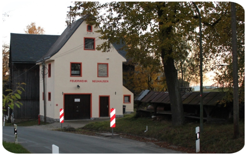 Das Neuhausener Feuerwehrhaus im Jahre 2014